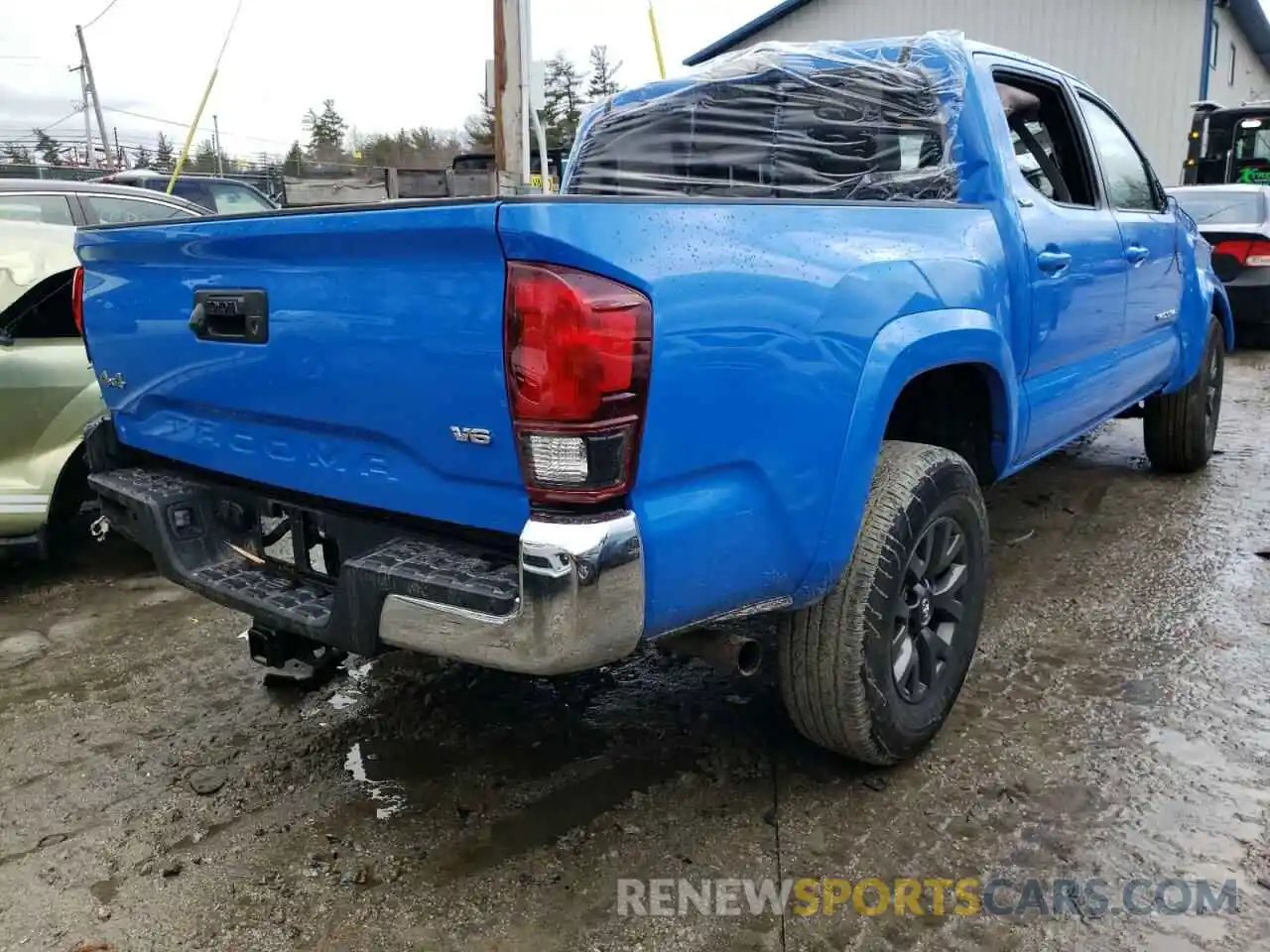 4 Photograph of a damaged car 3TMCZ5AN6MM409391 TOYOTA TACOMA 2021