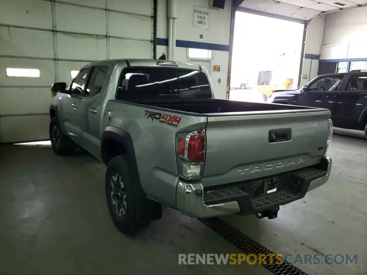 3 Photograph of a damaged car 3TMCZ5AN6MM411223 TOYOTA TACOMA 2021