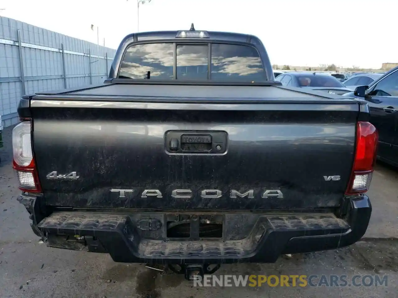 6 Photograph of a damaged car 3TMCZ5AN6MM415689 TOYOTA TACOMA 2021