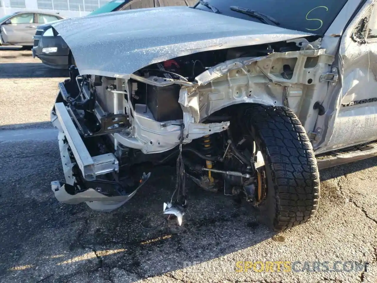 9 Photograph of a damaged car 3TMCZ5AN6MM429995 TOYOTA TACOMA 2021