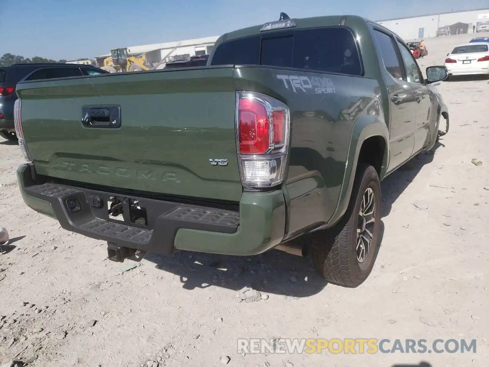 4 Photograph of a damaged car 3TMCZ5AN6MM438552 TOYOTA TACOMA 2021