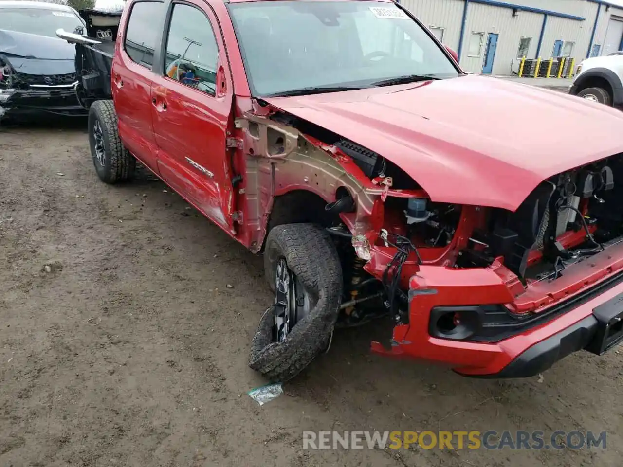 9 Photograph of a damaged car 3TMCZ5AN7MM371427 TOYOTA TACOMA 2021