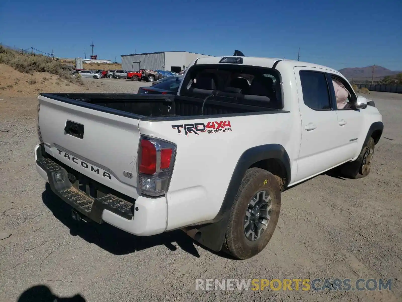 4 Photograph of a damaged car 3TMCZ5AN7MM375865 TOYOTA TACOMA 2021