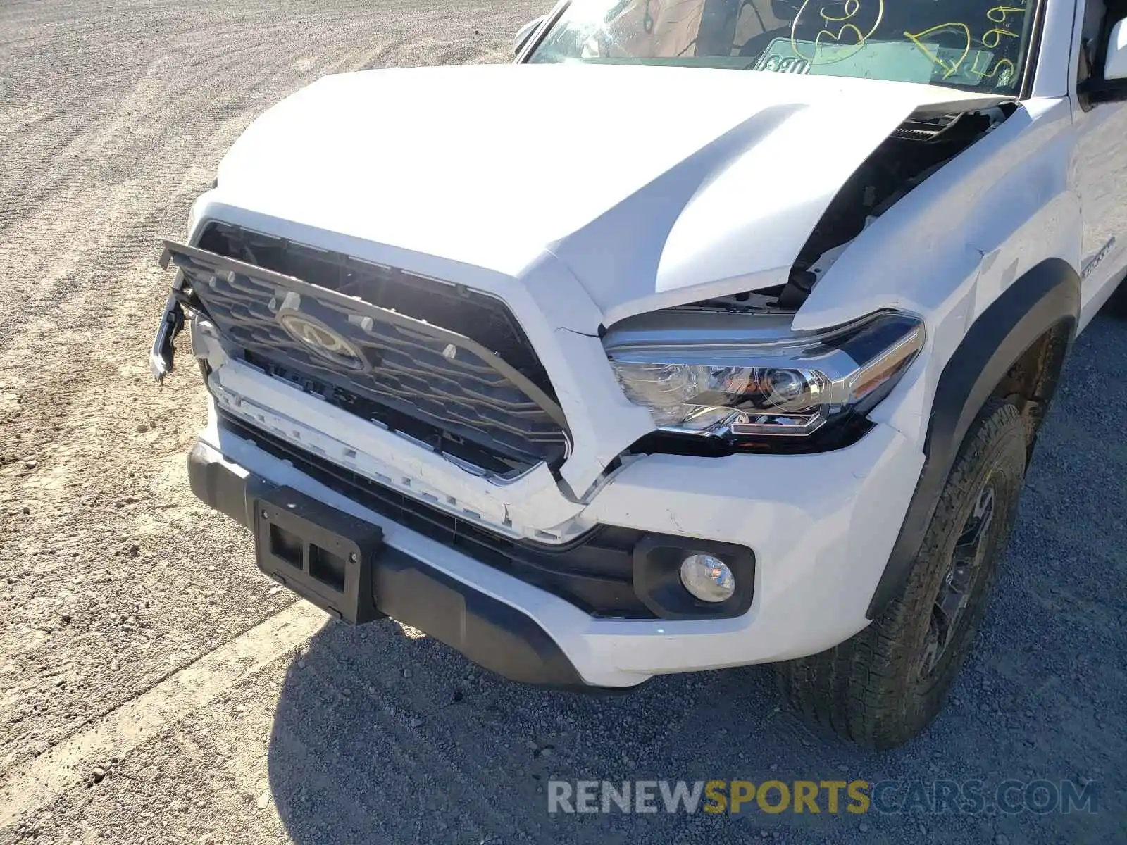 9 Photograph of a damaged car 3TMCZ5AN7MM375865 TOYOTA TACOMA 2021