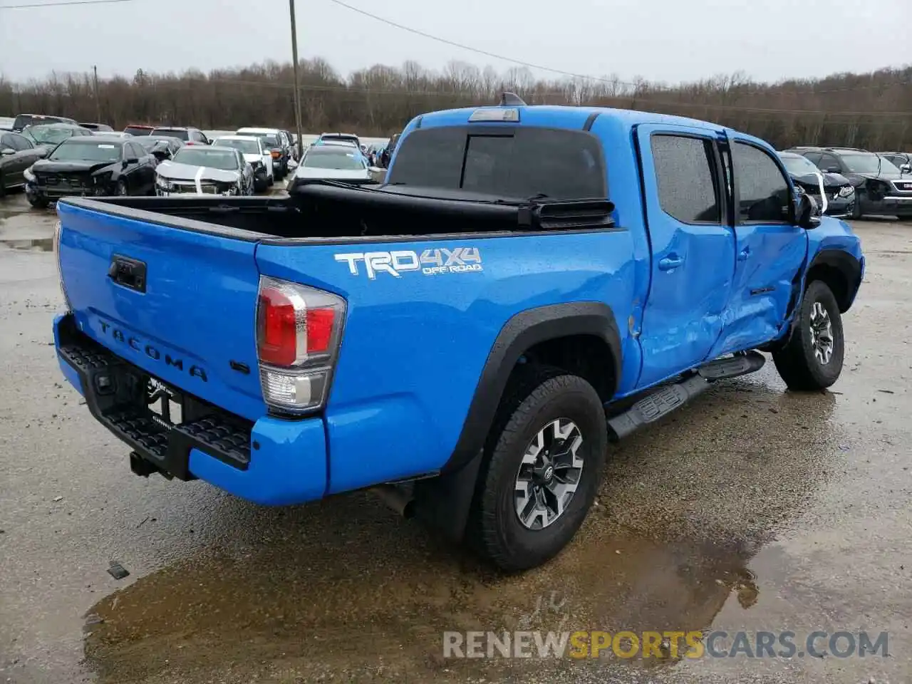 4 Photograph of a damaged car 3TMCZ5AN7MM379804 TOYOTA TACOMA 2021