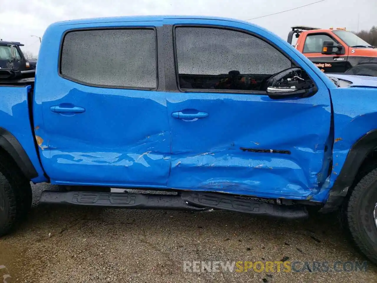 9 Photograph of a damaged car 3TMCZ5AN7MM379804 TOYOTA TACOMA 2021