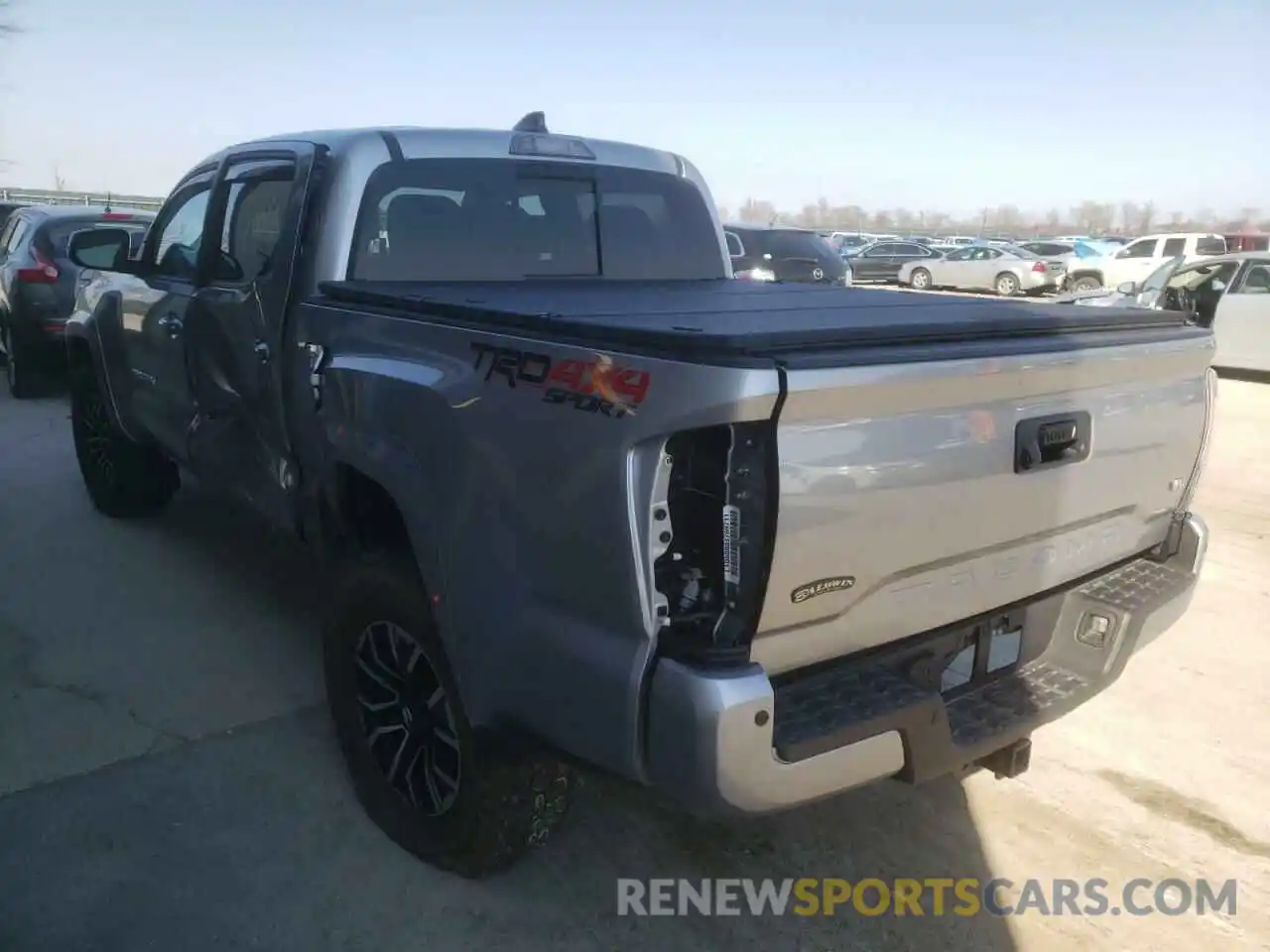 3 Photograph of a damaged car 3TMCZ5AN7MM388552 TOYOTA TACOMA 2021