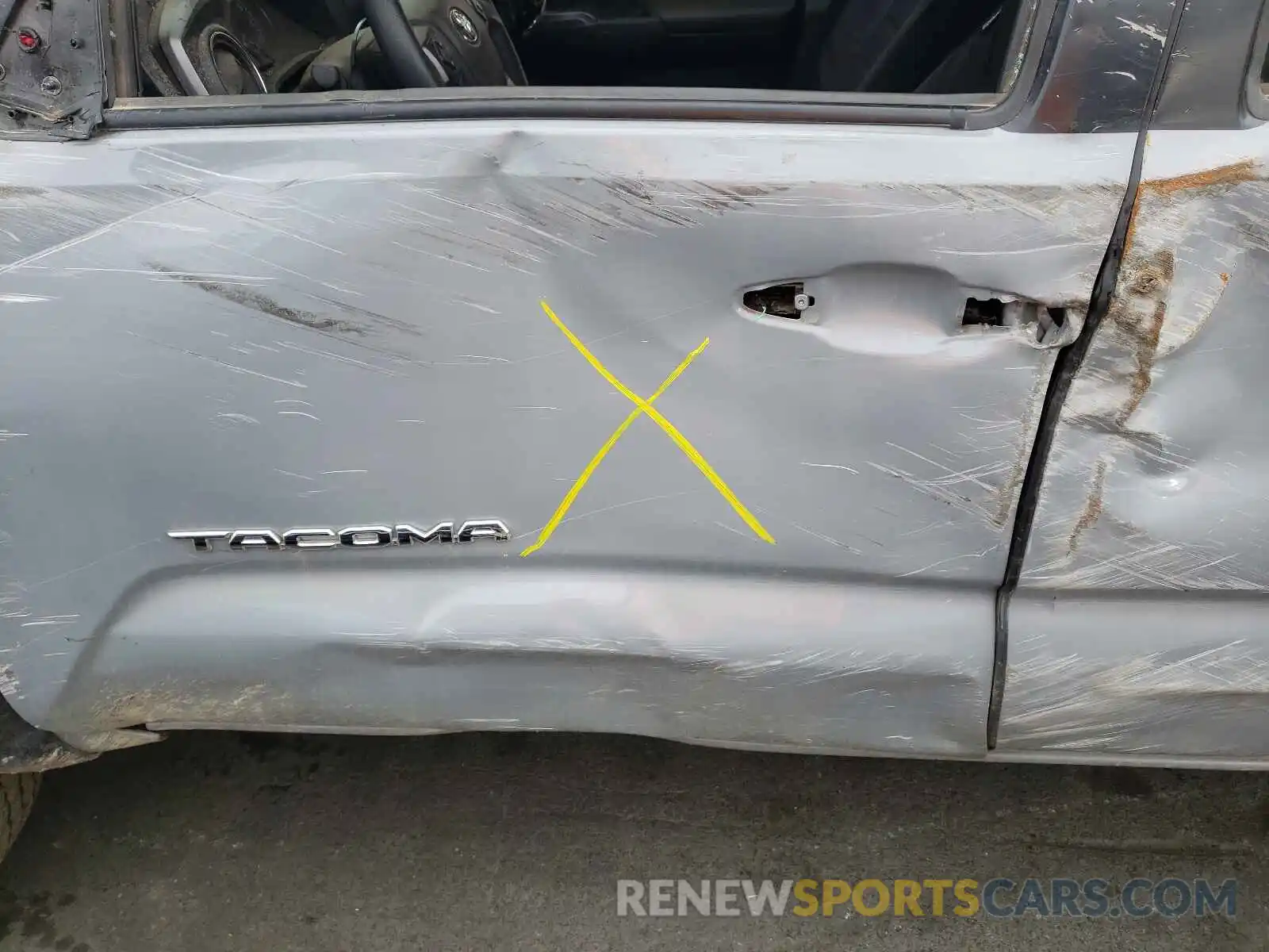 10 Photograph of a damaged car 3TMCZ5AN7MM389135 TOYOTA TACOMA 2021