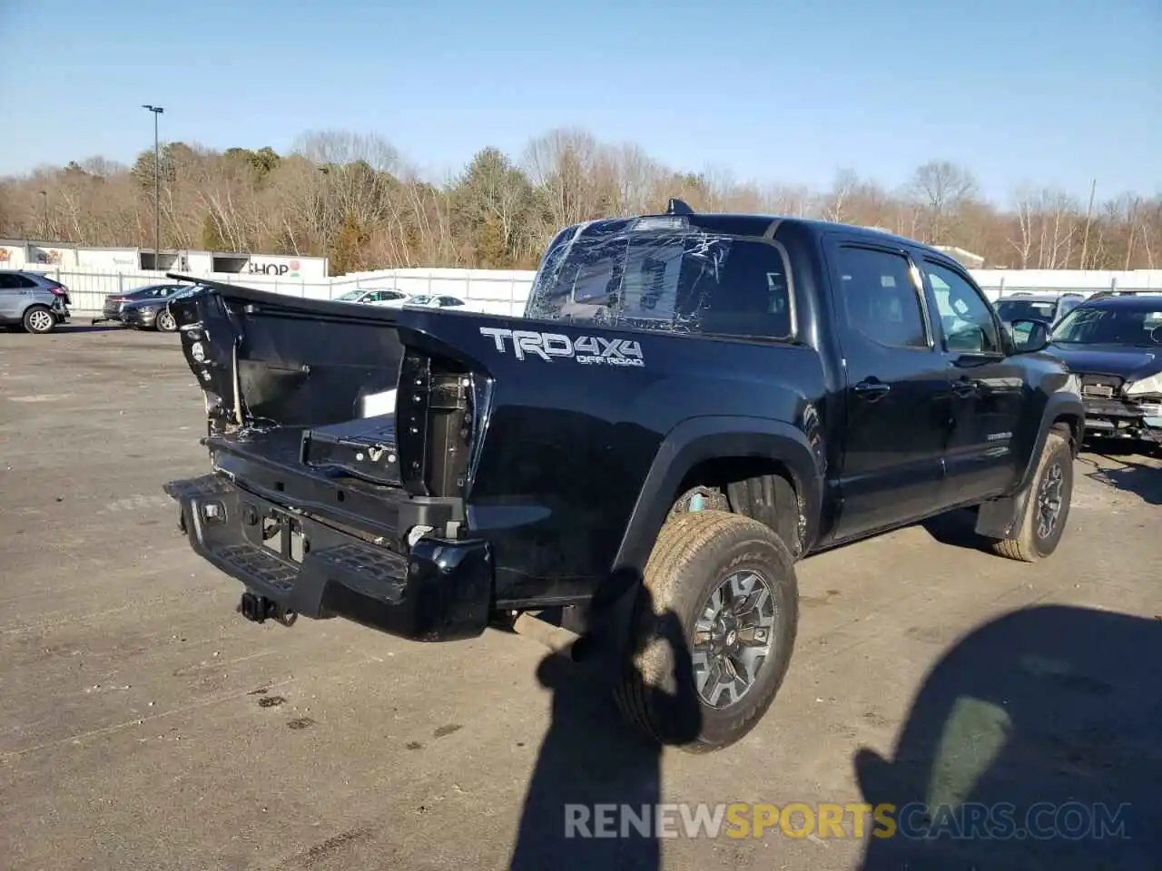 4 Photograph of a damaged car 3TMCZ5AN7MM399101 TOYOTA TACOMA 2021