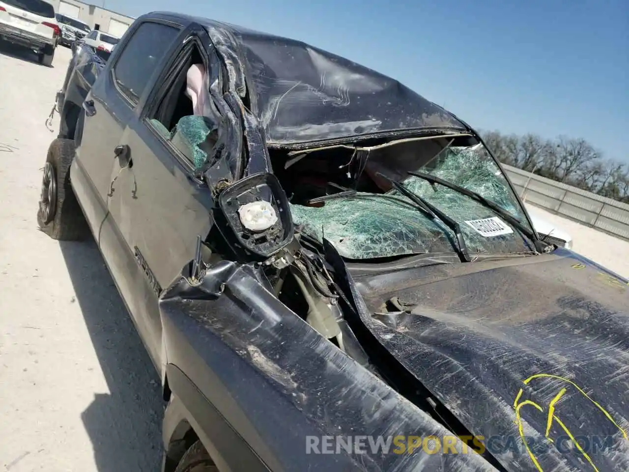 9 Photograph of a damaged car 3TMCZ5AN7MM409125 TOYOTA TACOMA 2021