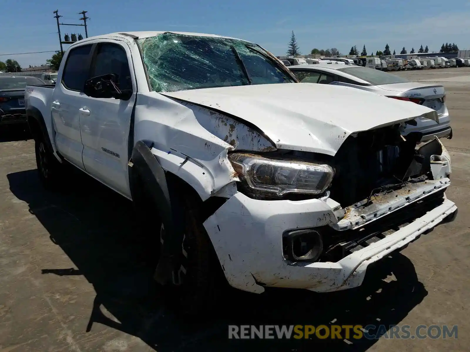 1 Photograph of a damaged car 3TMCZ5AN7MM411327 TOYOTA TACOMA 2021