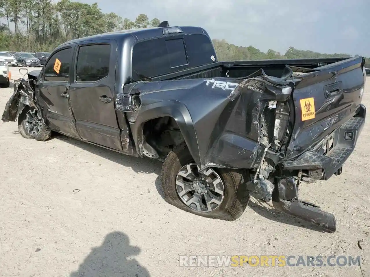 2 Photograph of a damaged car 3TMCZ5AN7MM418889 TOYOTA TACOMA 2021