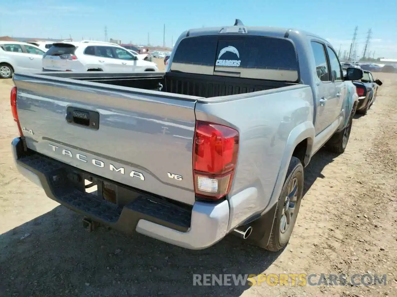 4 Photograph of a damaged car 3TMCZ5AN7MM421064 TOYOTA TACOMA 2021