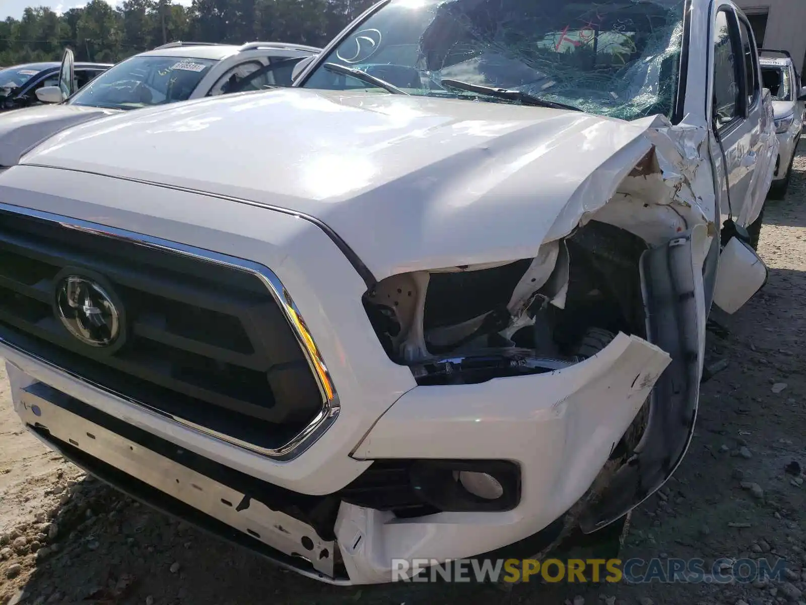 9 Photograph of a damaged car 3TMCZ5AN7MM433117 TOYOTA TACOMA 2021