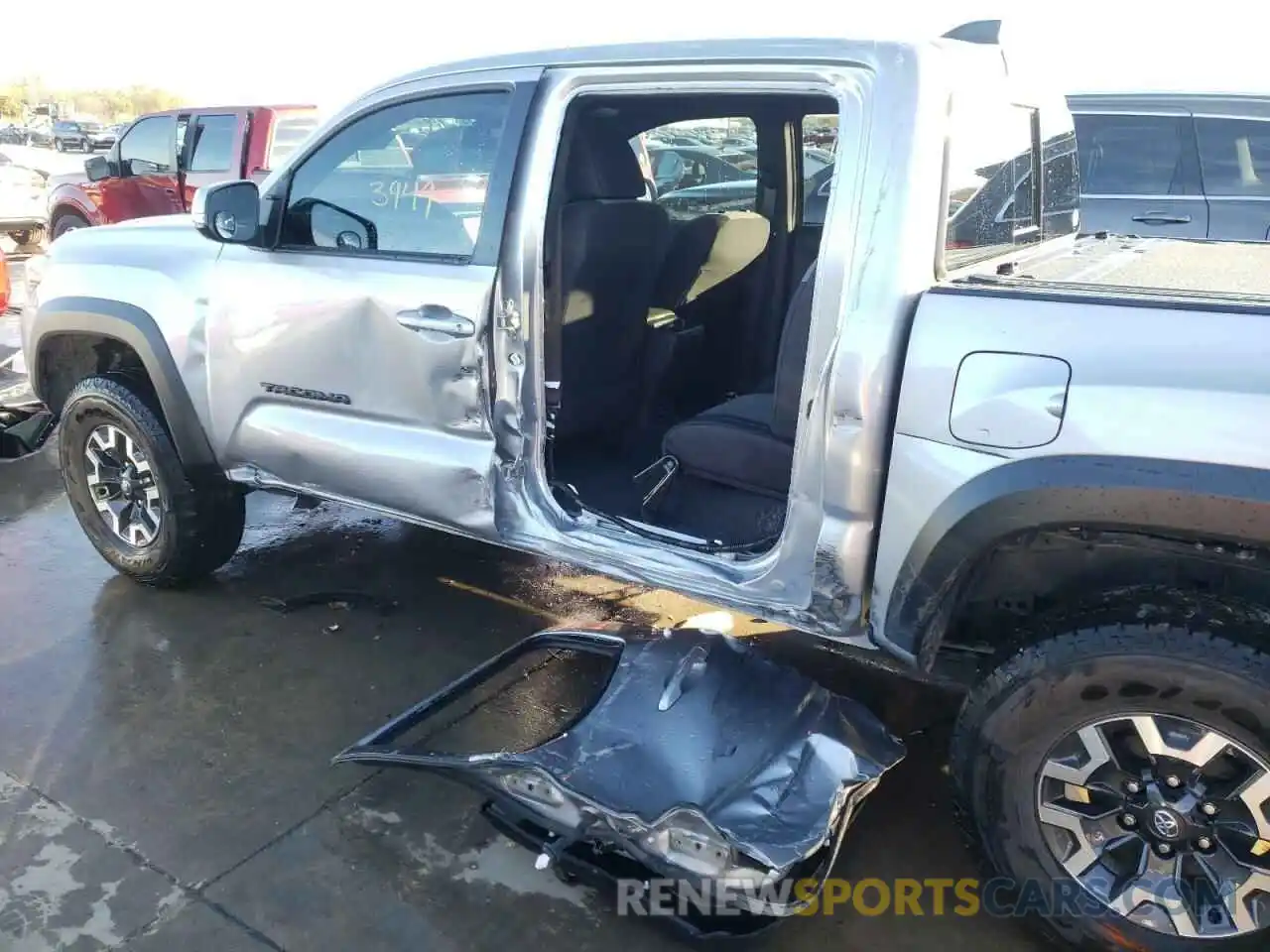 9 Photograph of a damaged car 3TMCZ5AN7MM436311 TOYOTA TACOMA 2021