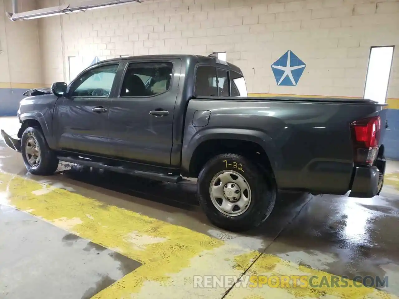 2 Photograph of a damaged car 3TMCZ5AN7MM445672 TOYOTA TACOMA 2021