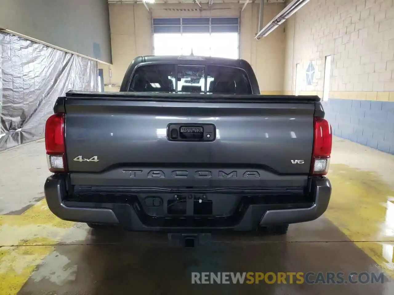 6 Photograph of a damaged car 3TMCZ5AN7MM445672 TOYOTA TACOMA 2021