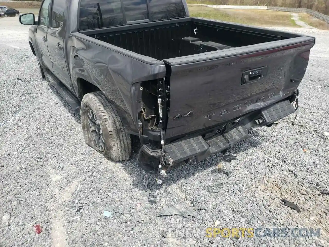 9 Photograph of a damaged car 3TMCZ5AN7MM448359 TOYOTA TACOMA 2021