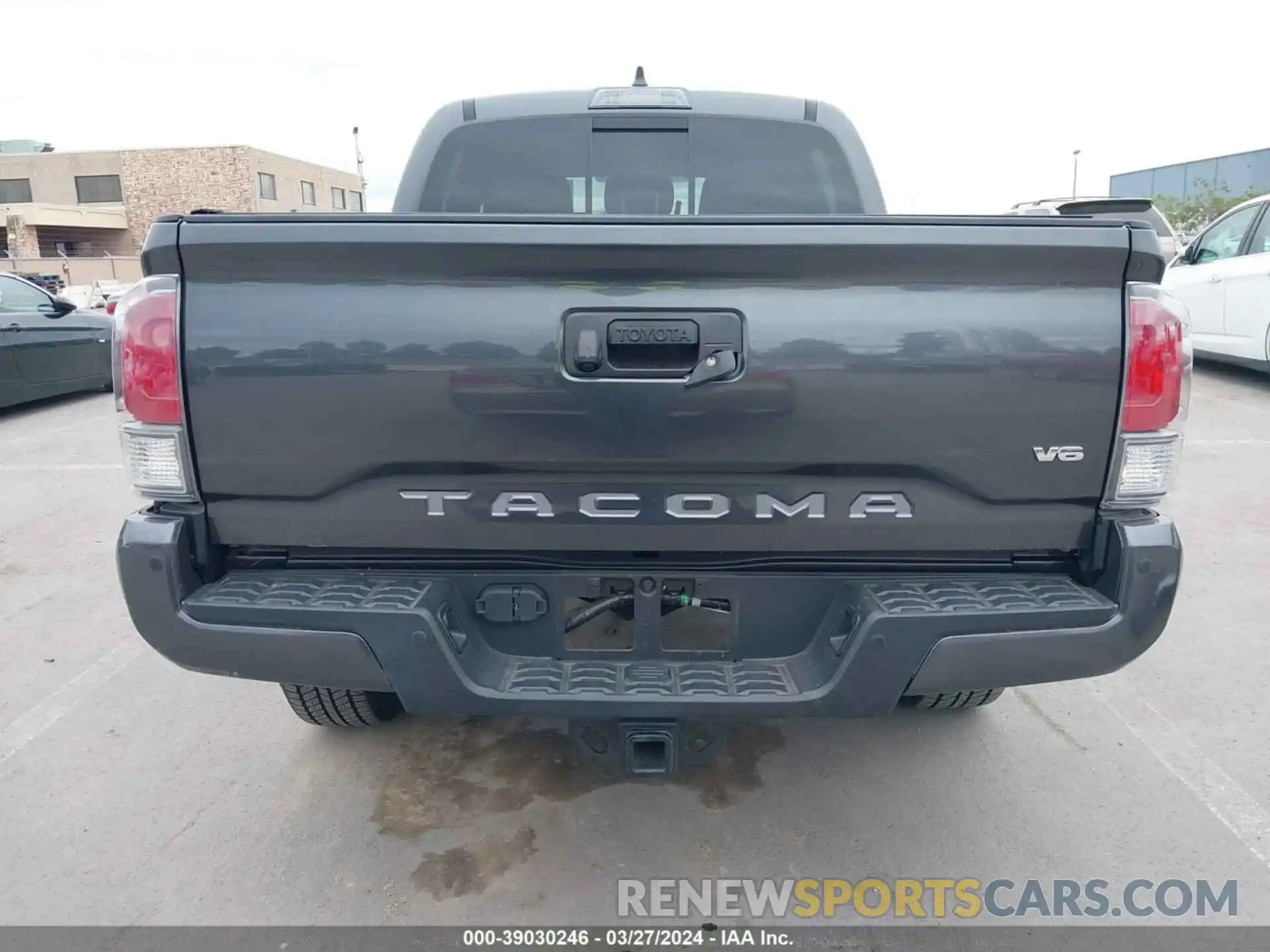 17 Photograph of a damaged car 3TMCZ5AN8MM373400 TOYOTA TACOMA 2021