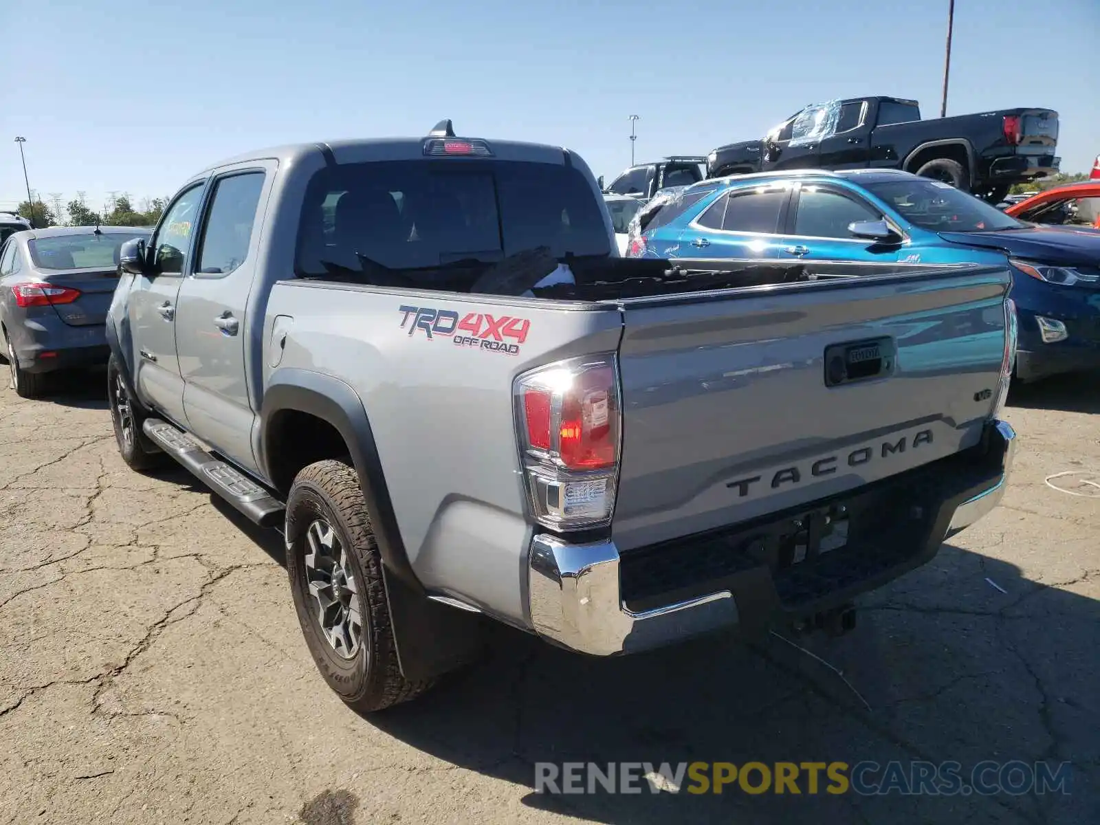 3 Photograph of a damaged car 3TMCZ5AN8MM403138 TOYOTA TACOMA 2021