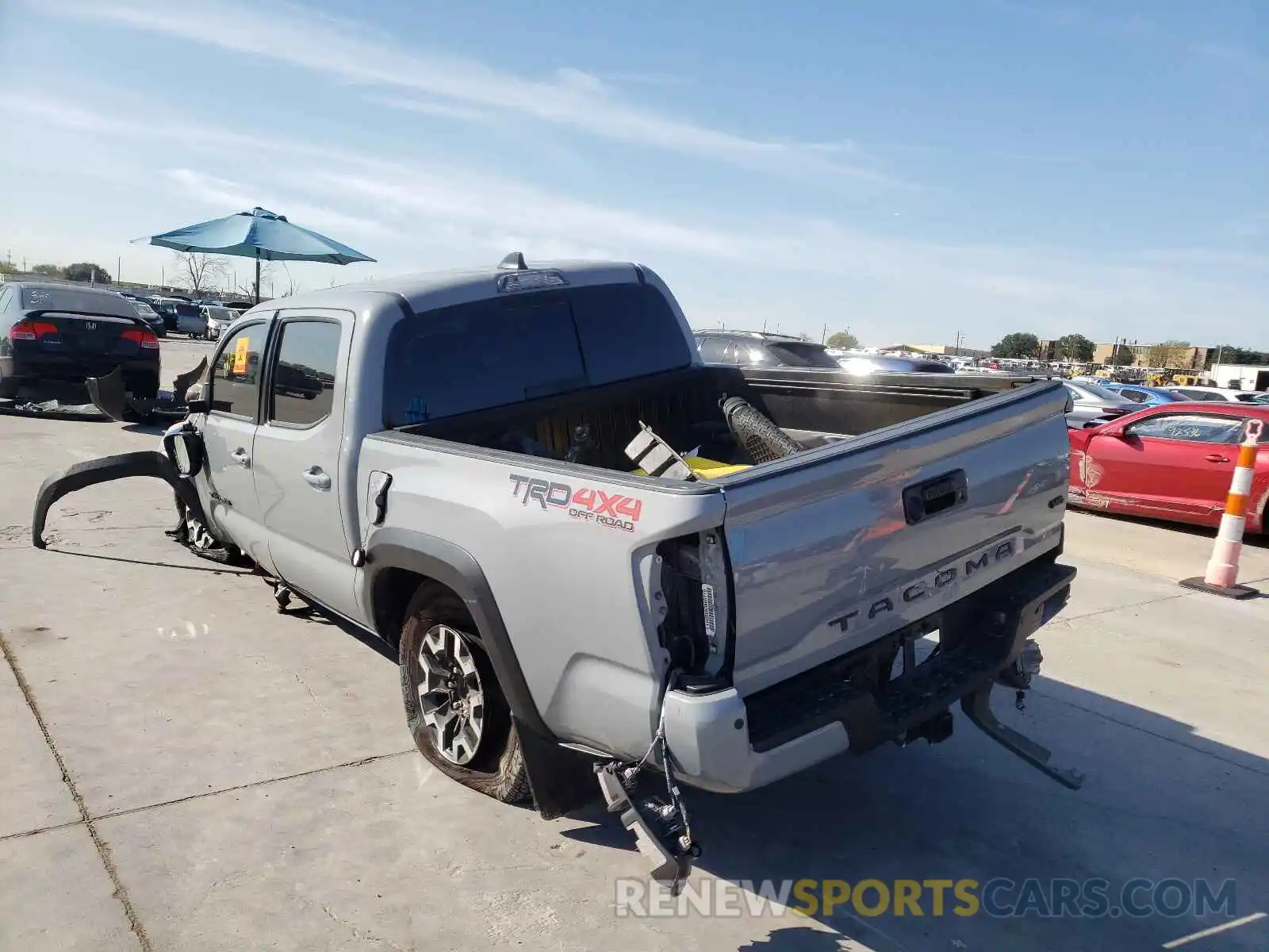 3 Photograph of a damaged car 3TMCZ5AN8MM408551 TOYOTA TACOMA 2021