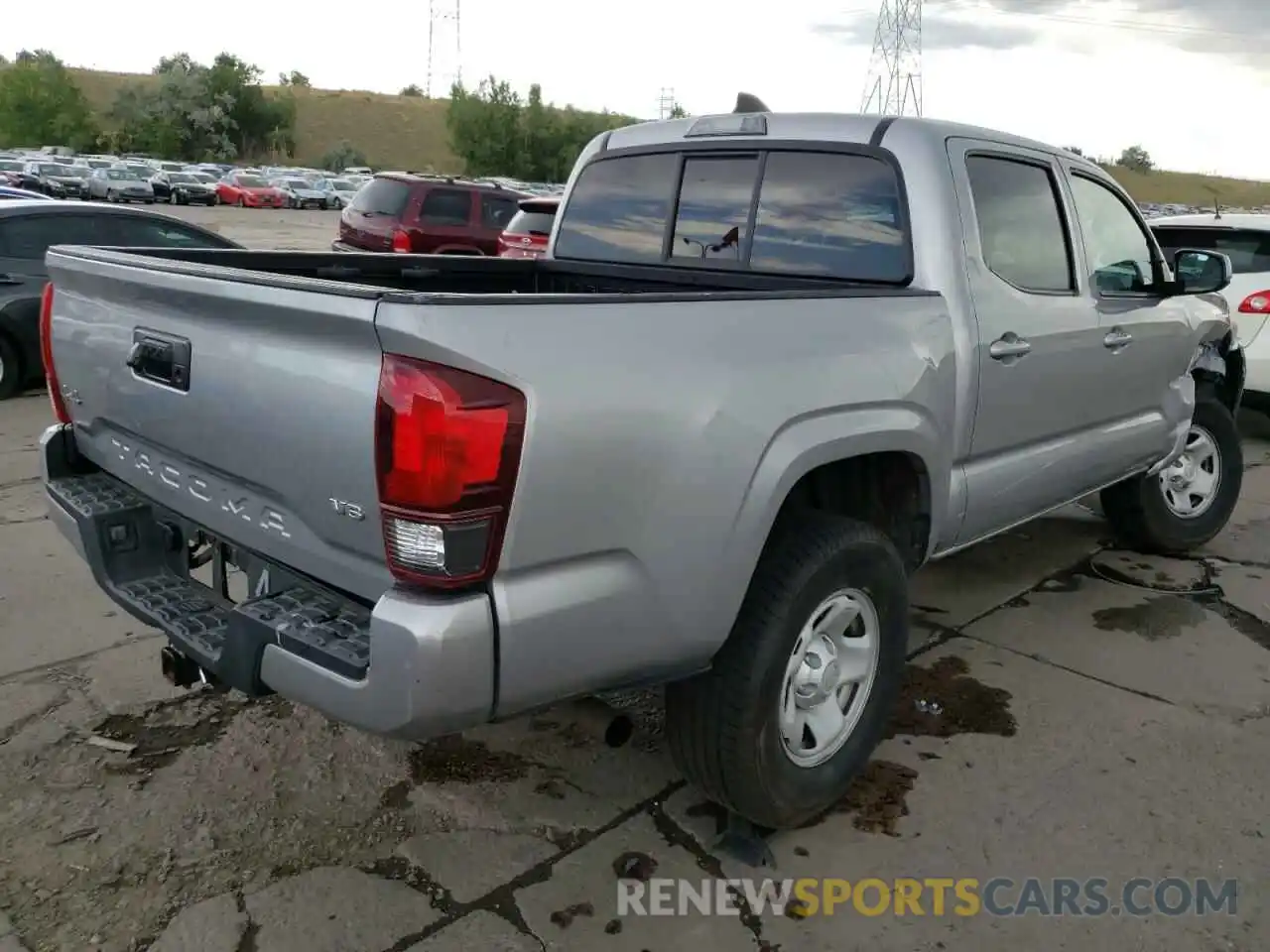 4 Photograph of a damaged car 3TMCZ5AN8MM413992 TOYOTA TACOMA 2021