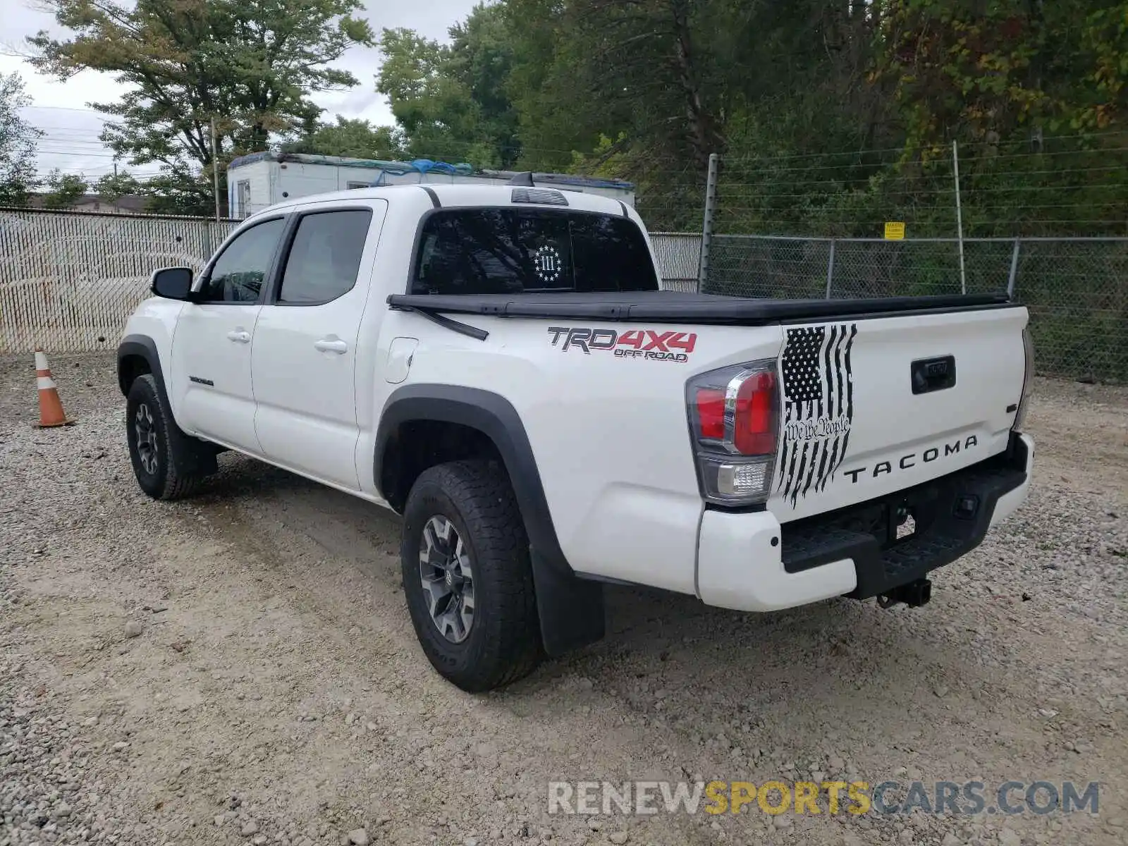 3 Photograph of a damaged car 3TMCZ5AN8MM425219 TOYOTA TACOMA 2021