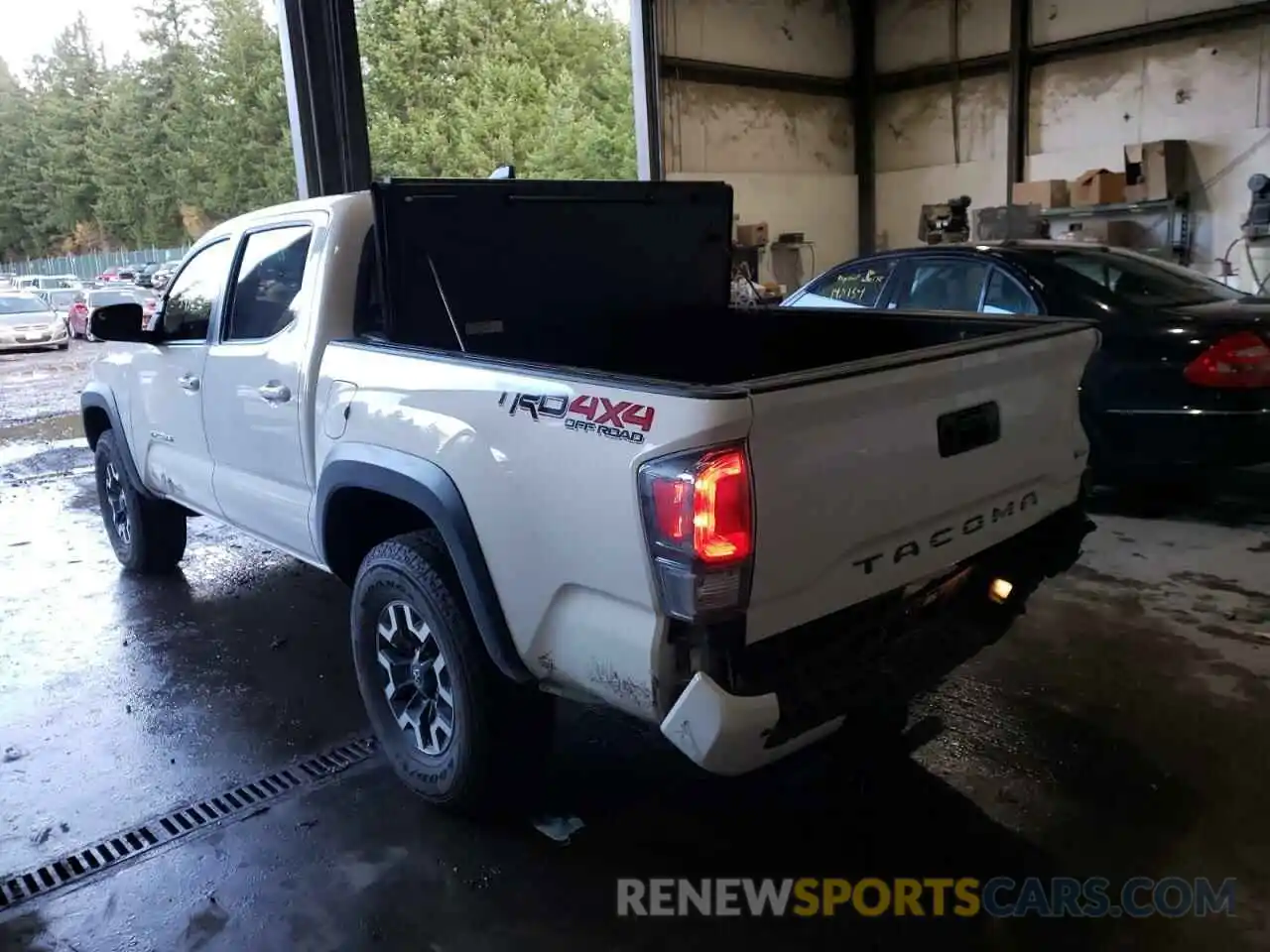 3 Photograph of a damaged car 3TMCZ5AN8MM440237 TOYOTA TACOMA 2021