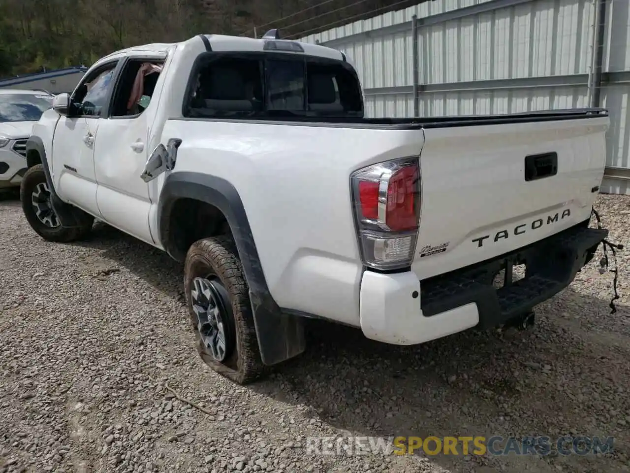 3 Photograph of a damaged car 3TMCZ5AN8MM445602 TOYOTA TACOMA 2021