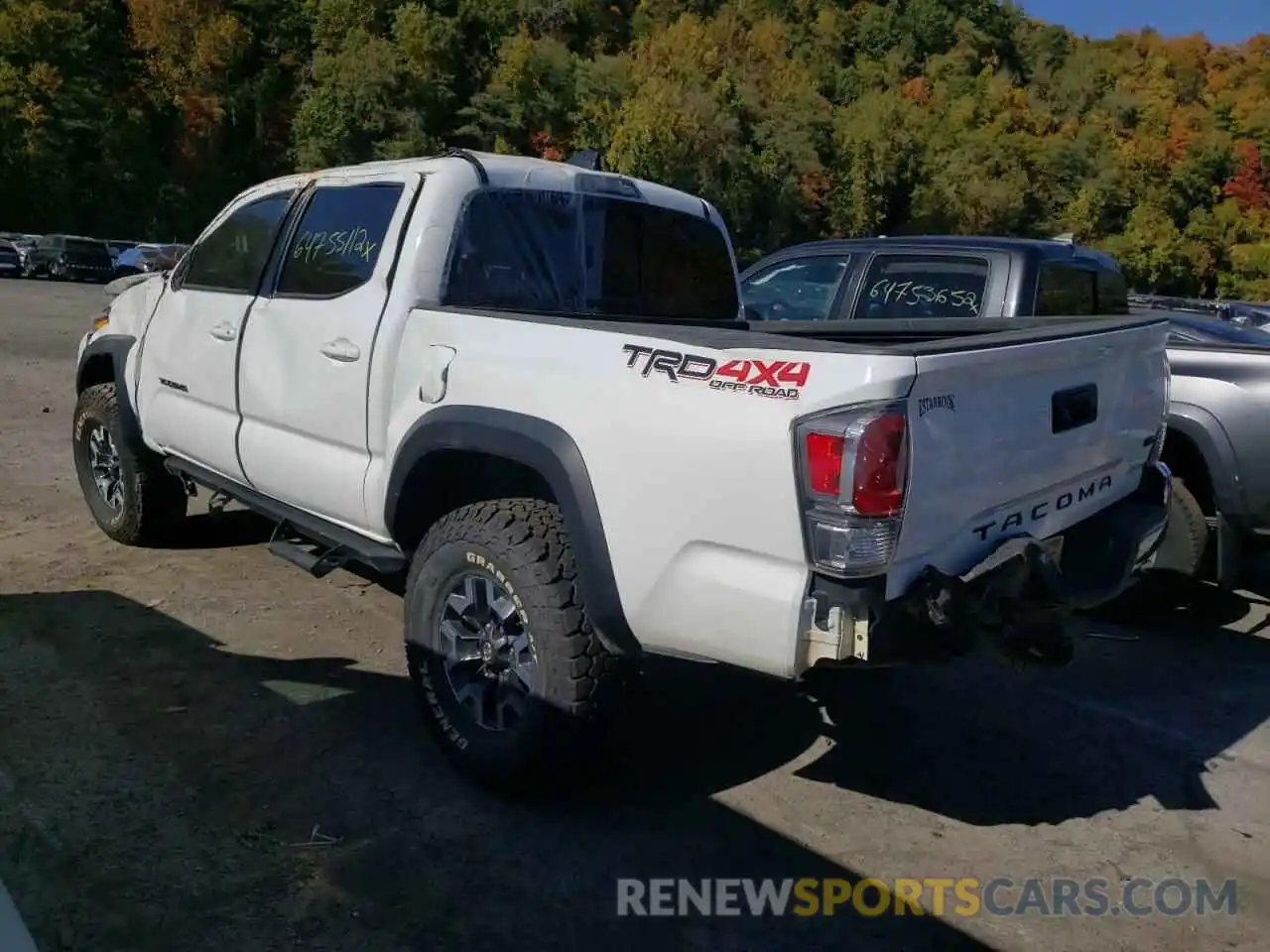 3 Photograph of a damaged car 3TMCZ5AN8MM447981 TOYOTA TACOMA 2021