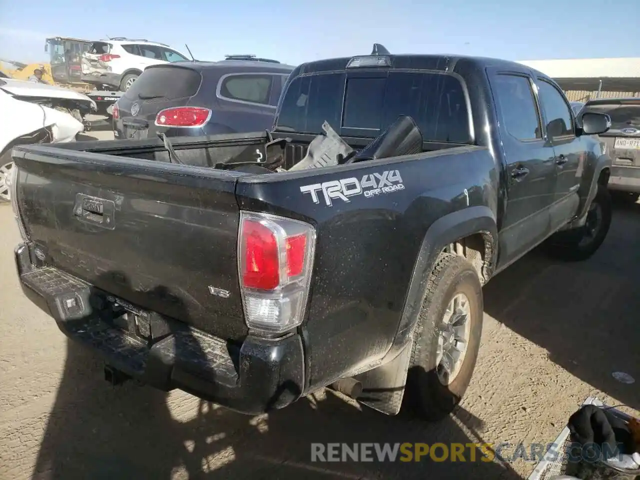 4 Photograph of a damaged car 3TMCZ5AN8MM451044 TOYOTA TACOMA 2021