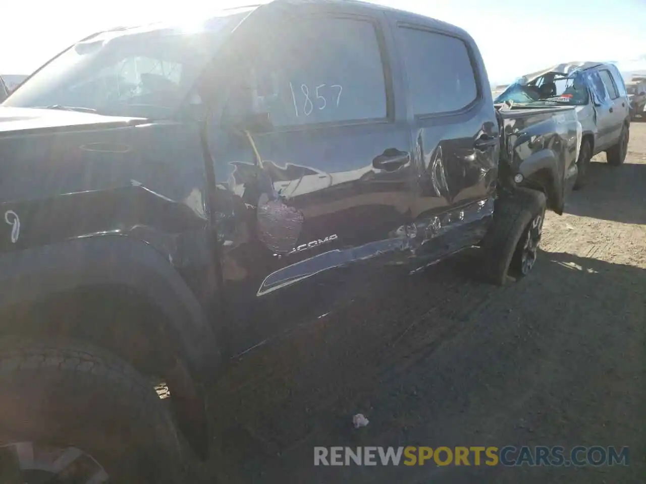 9 Photograph of a damaged car 3TMCZ5AN8MM451044 TOYOTA TACOMA 2021