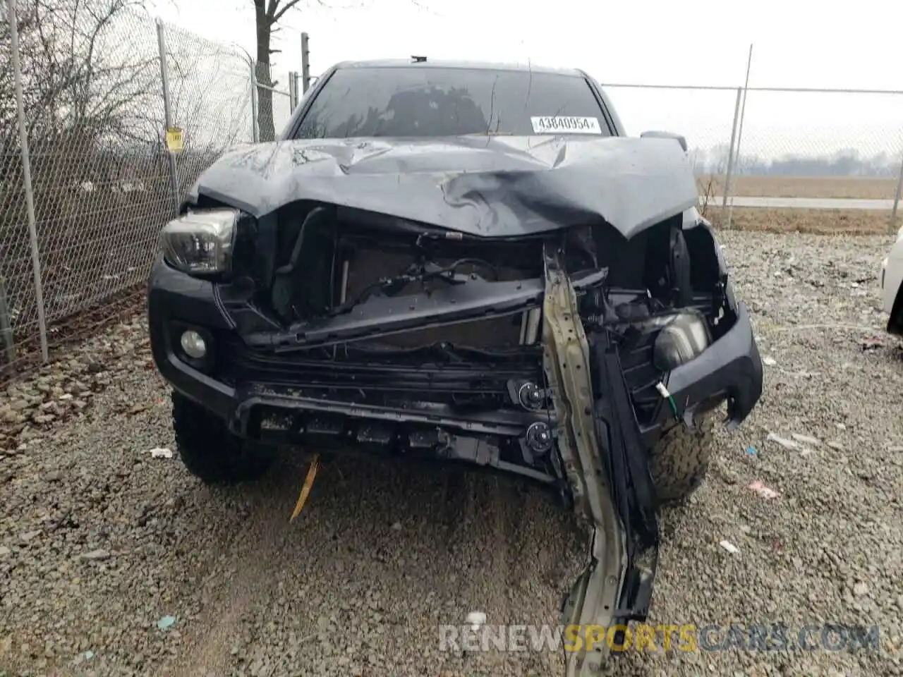 5 Photograph of a damaged car 3TMCZ5AN9MM390769 TOYOTA TACOMA 2021