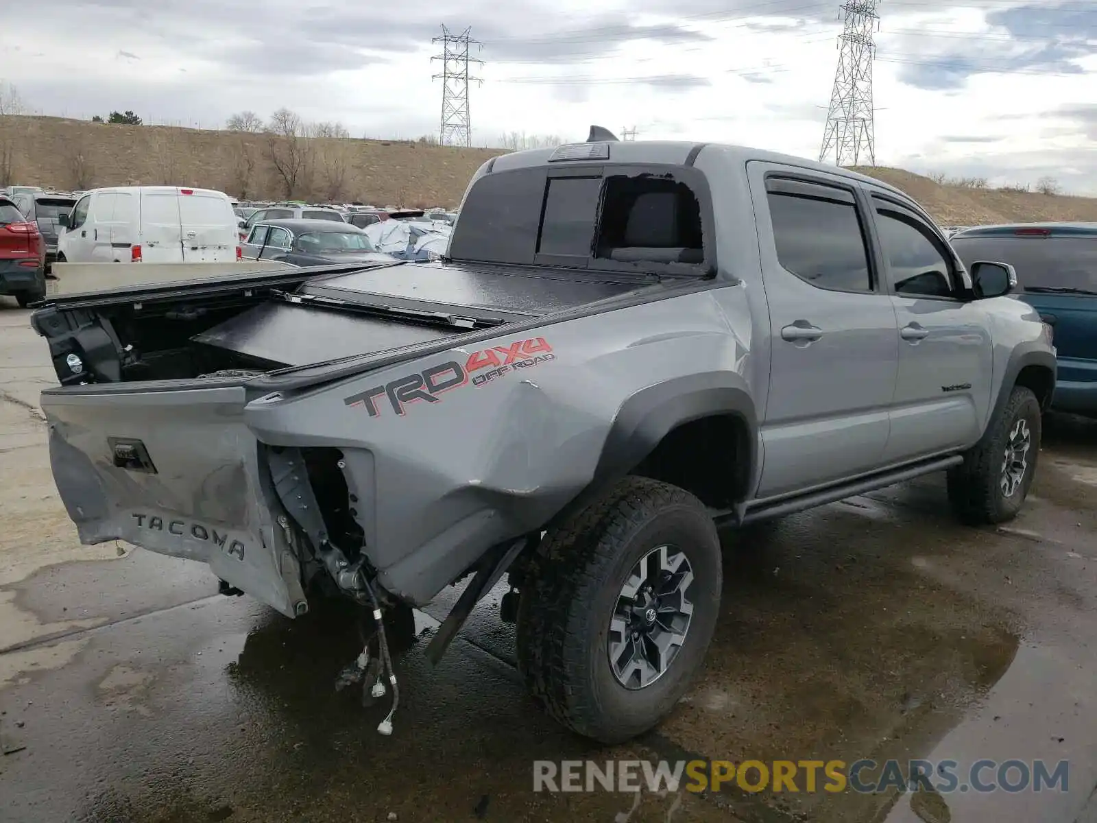 4 Photograph of a damaged car 3TMCZ5AN9MM398807 TOYOTA TACOMA 2021