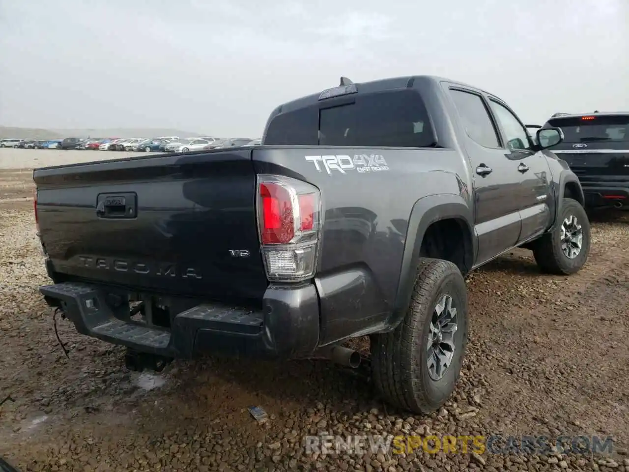 4 Photograph of a damaged car 3TMCZ5AN9MM419655 TOYOTA TACOMA 2021