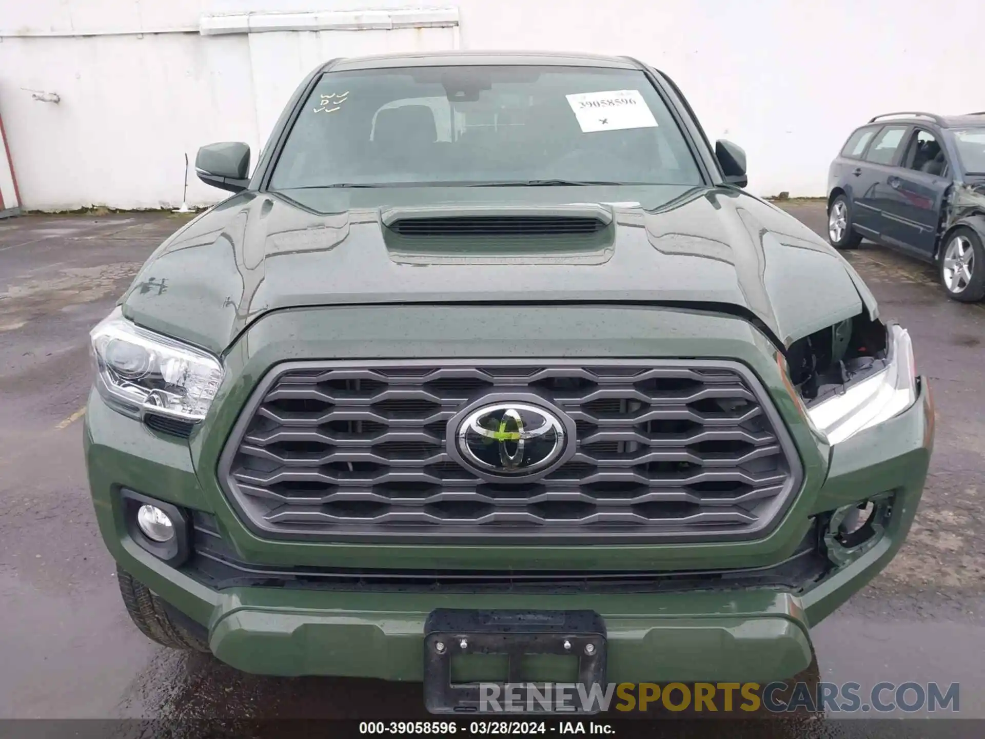 12 Photograph of a damaged car 3TMCZ5AN9MM445446 TOYOTA TACOMA 2021