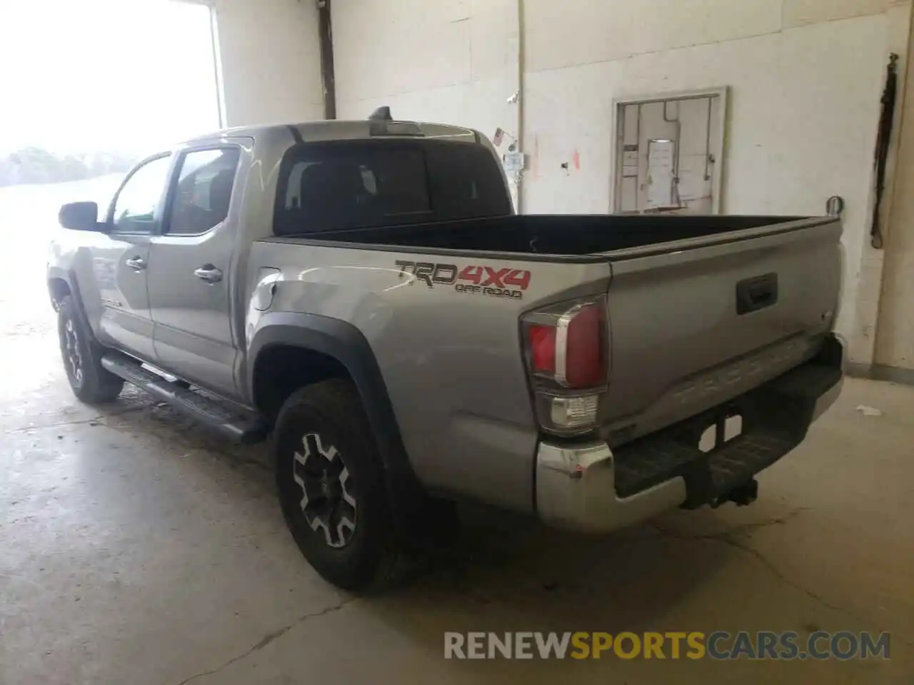 3 Photograph of a damaged car 3TMCZ5ANXMM372250 TOYOTA TACOMA 2021