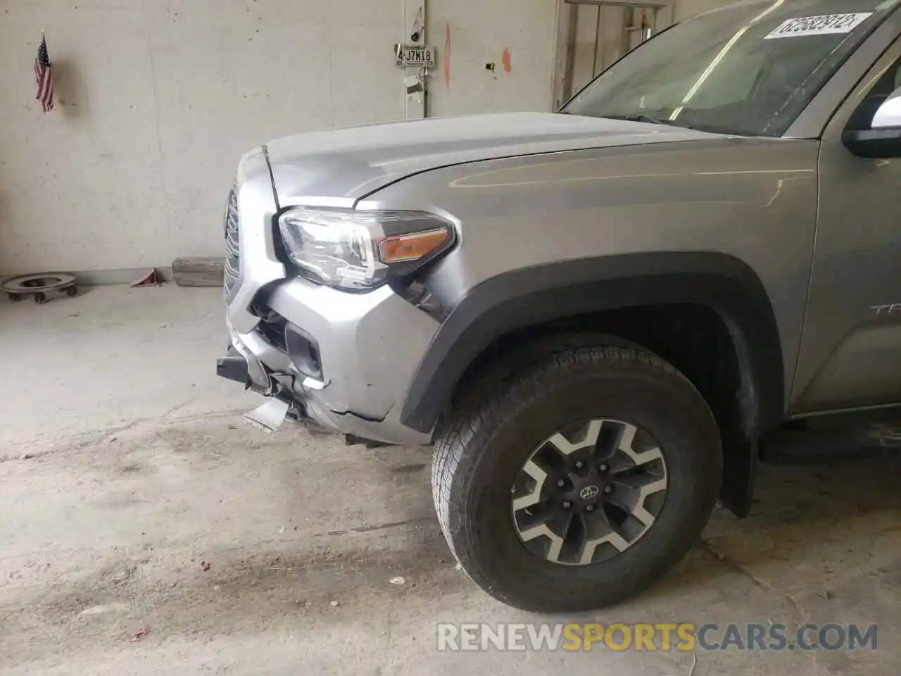 9 Photograph of a damaged car 3TMCZ5ANXMM372250 TOYOTA TACOMA 2021