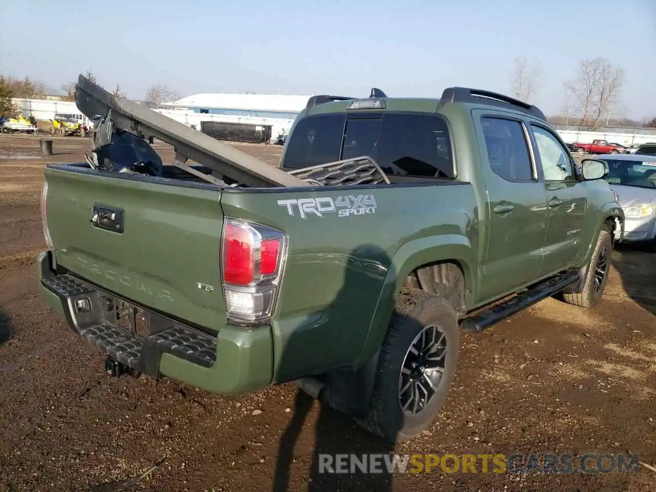 4 Photograph of a damaged car 3TMCZ5ANXMM374581 TOYOTA TACOMA 2021