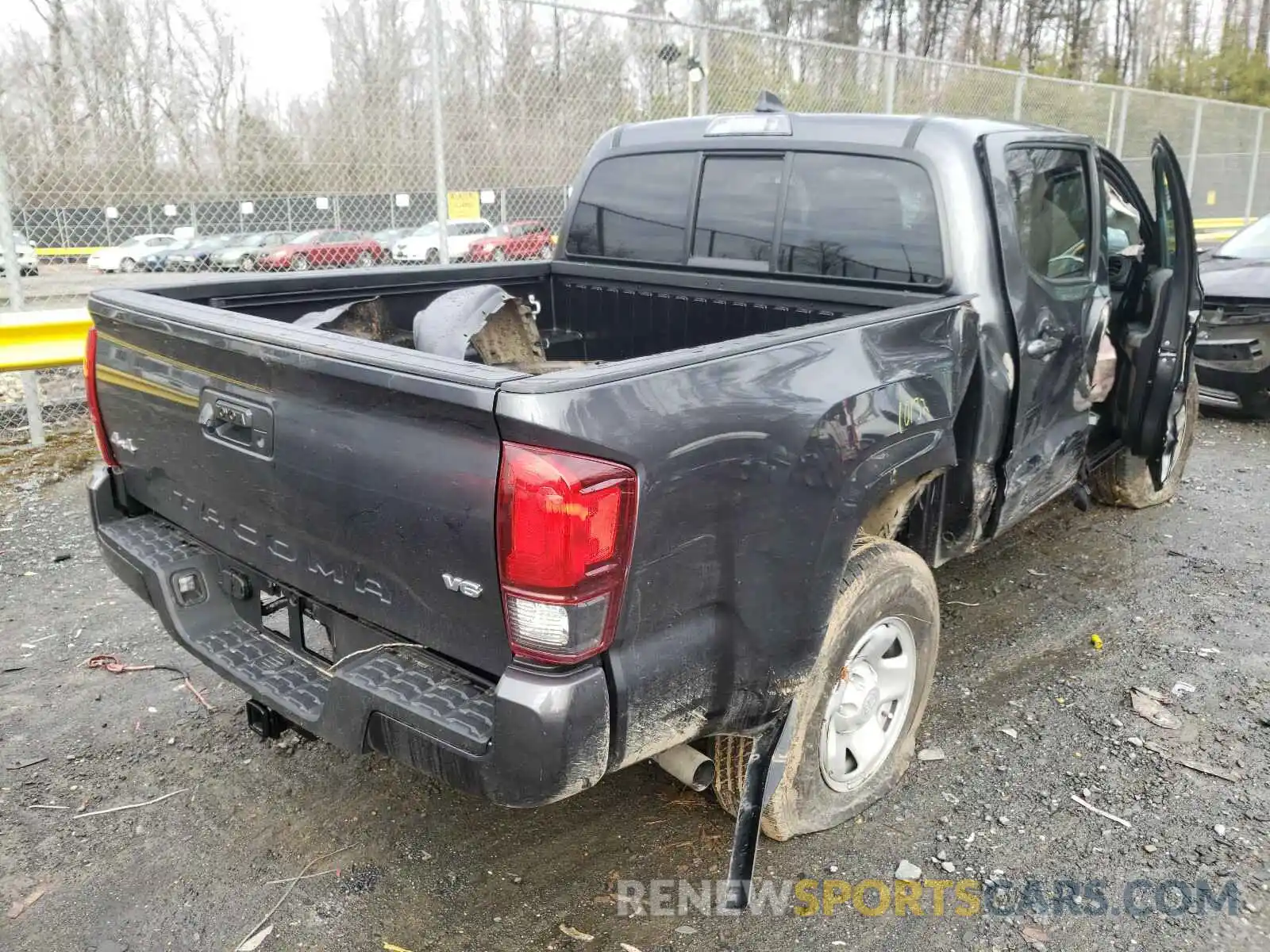 4 Photograph of a damaged car 3TMCZ5ANXMM376699 TOYOTA TACOMA 2021