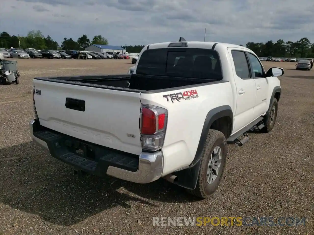 4 Photograph of a damaged car 3TMCZ5ANXMM382437 TOYOTA TACOMA 2021