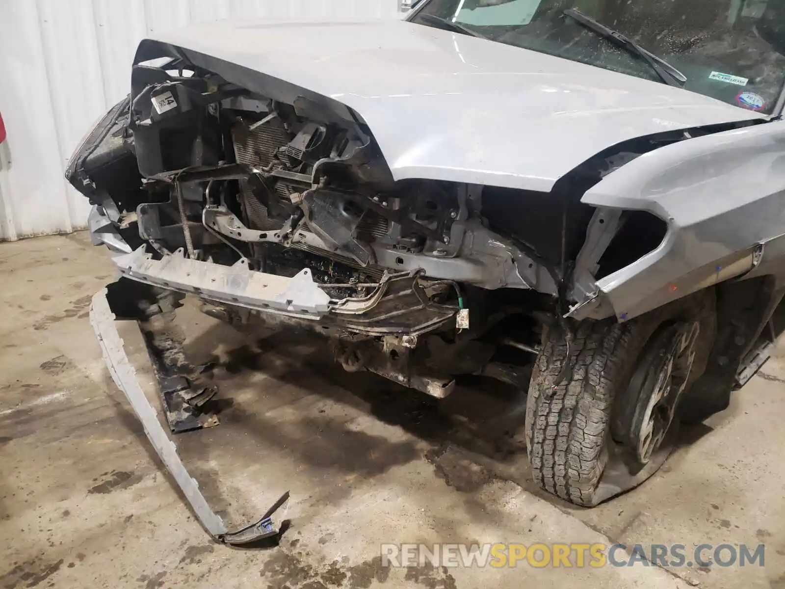 8 Photograph of a damaged car 3TMCZ5ANXMM385547 TOYOTA TACOMA 2021