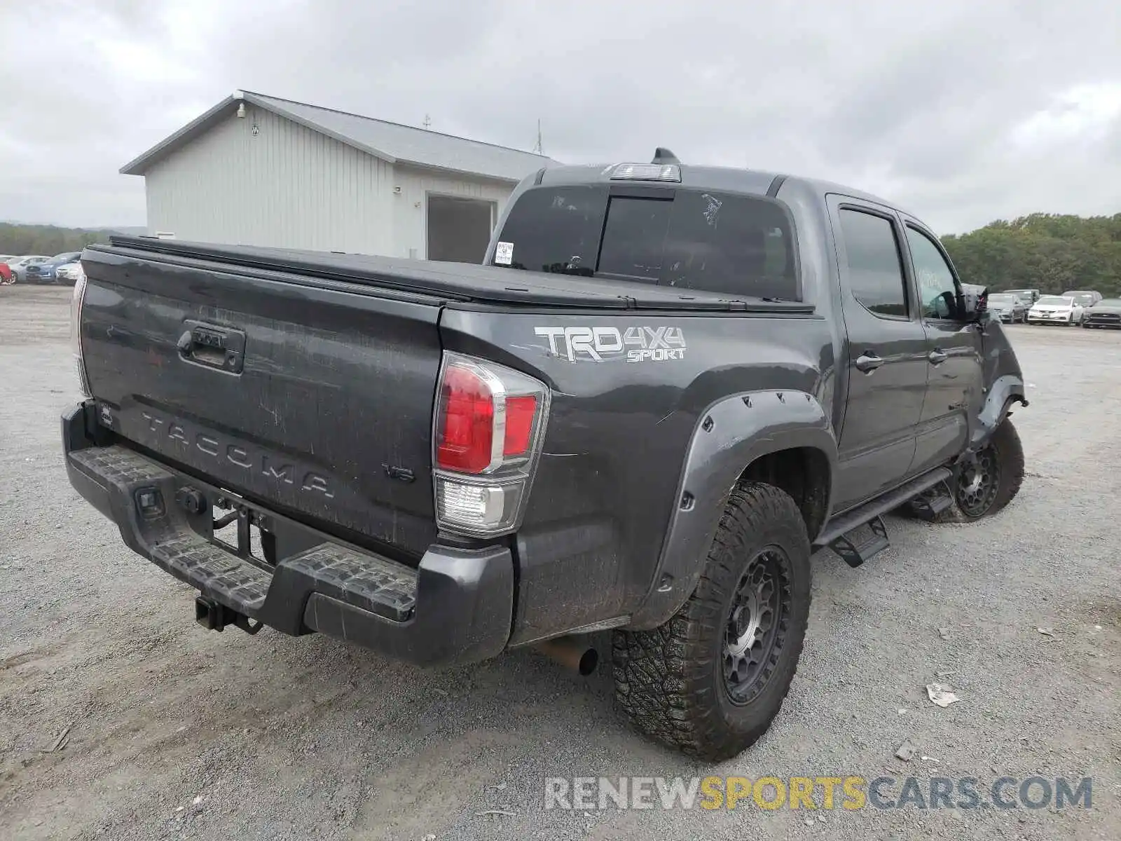 4 Photograph of a damaged car 3TMCZ5ANXMM389243 TOYOTA TACOMA 2021