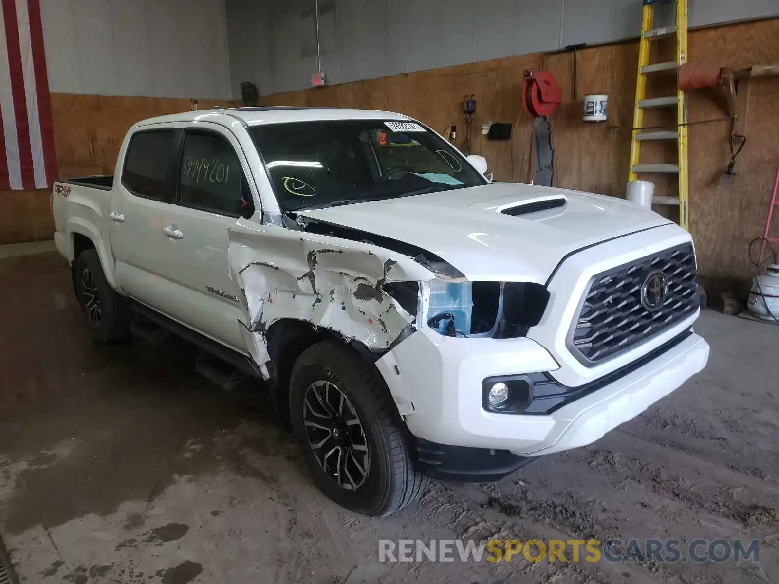 1 Photograph of a damaged car 3TMCZ5ANXMM401679 TOYOTA TACOMA 2021