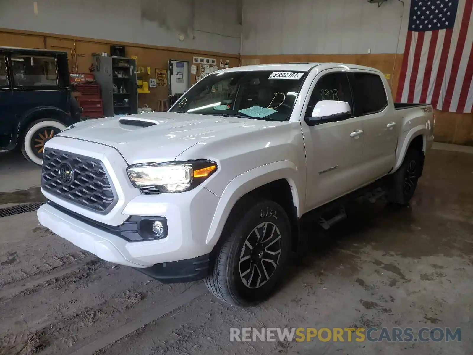 2 Photograph of a damaged car 3TMCZ5ANXMM401679 TOYOTA TACOMA 2021