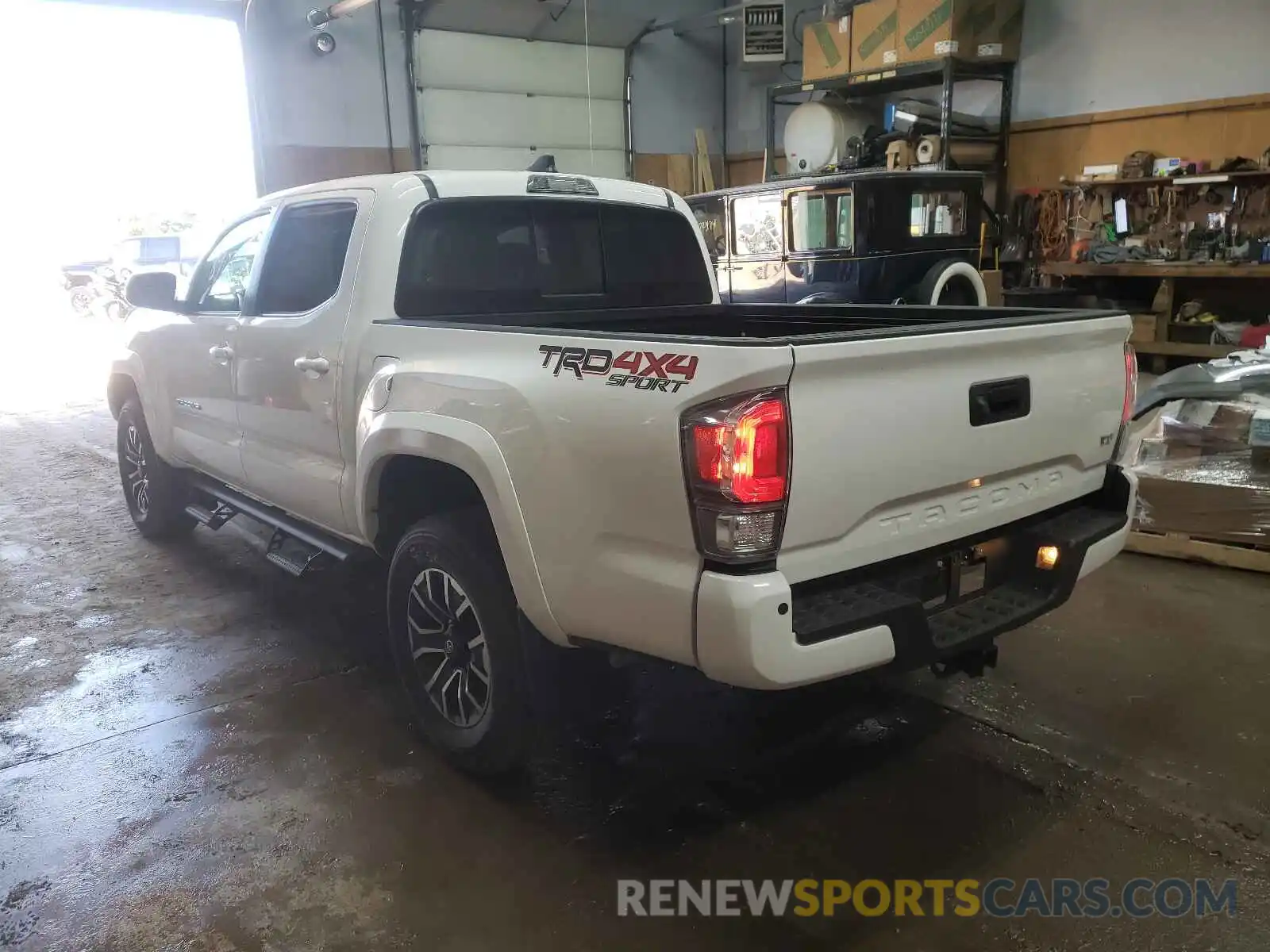 3 Photograph of a damaged car 3TMCZ5ANXMM401679 TOYOTA TACOMA 2021