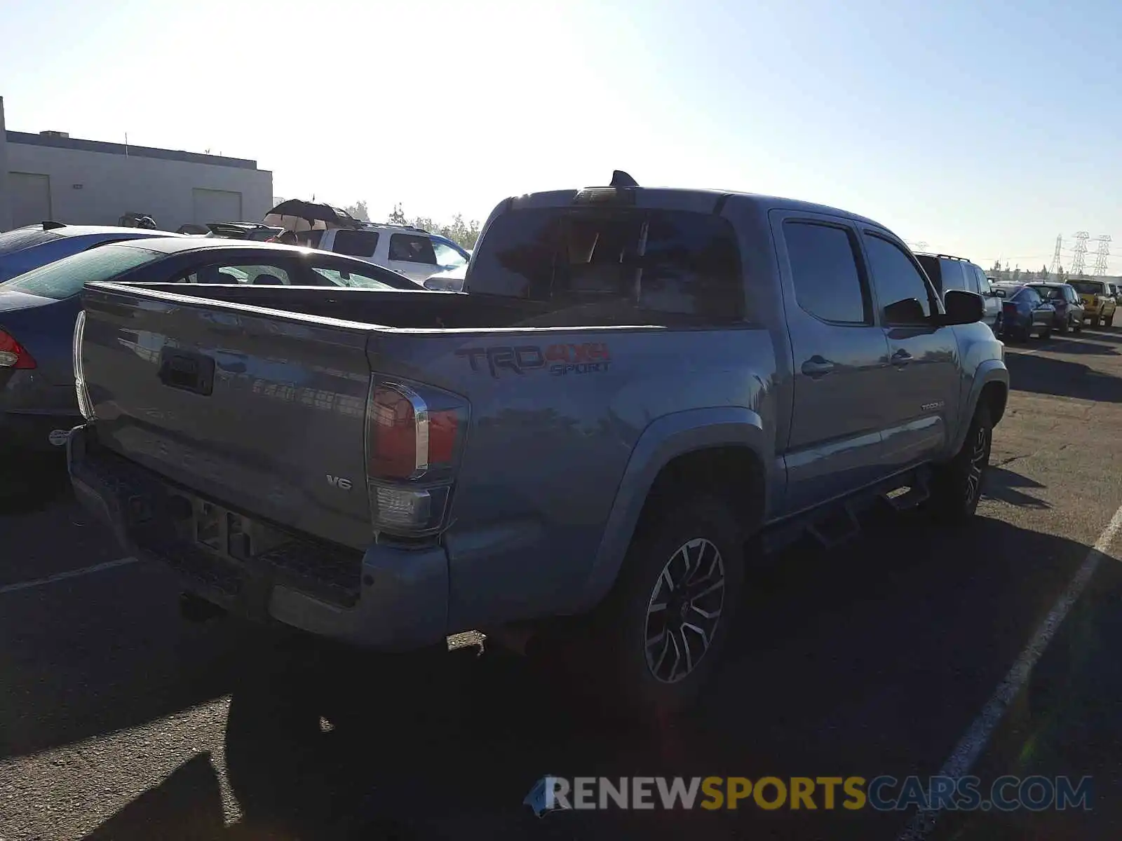 4 Photograph of a damaged car 3TMCZ5ANXMM403609 TOYOTA TACOMA 2021