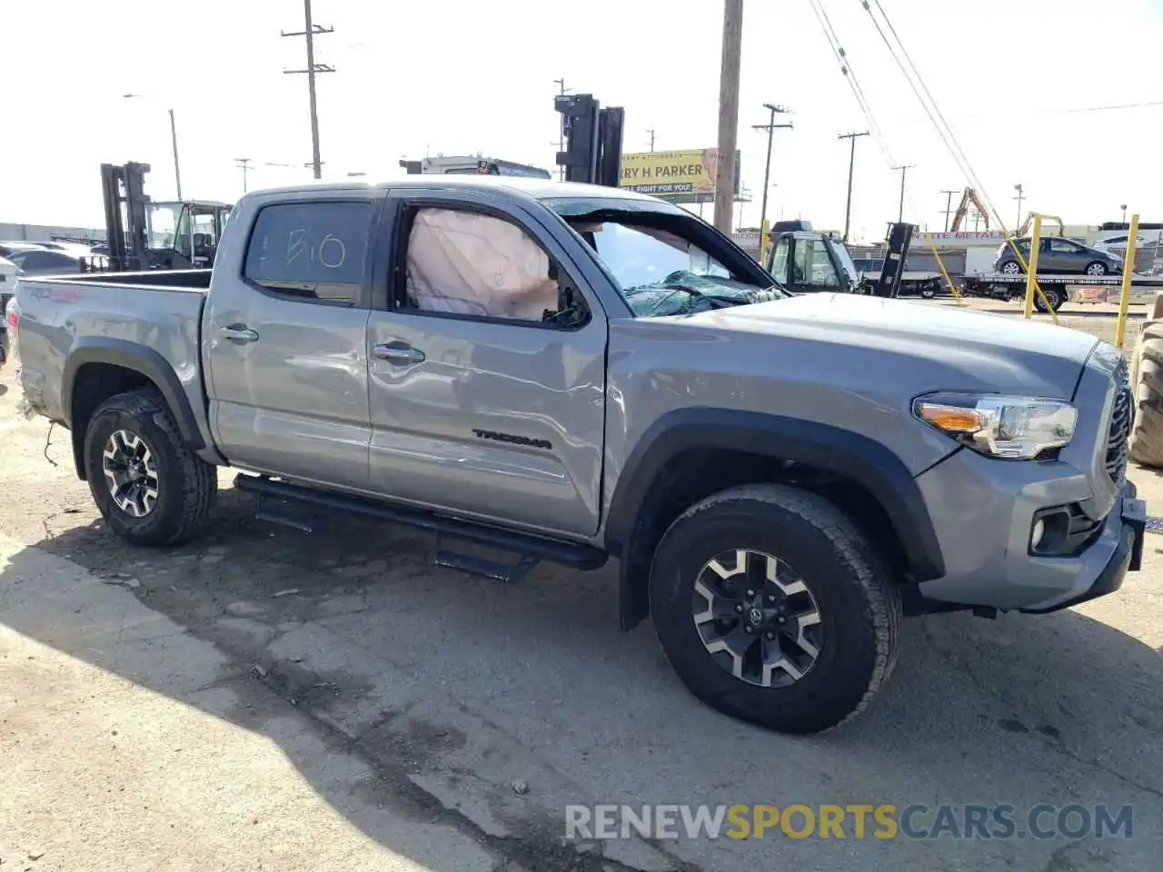 4 Photograph of a damaged car 3TMCZ5ANXMM426212 TOYOTA TACOMA 2021