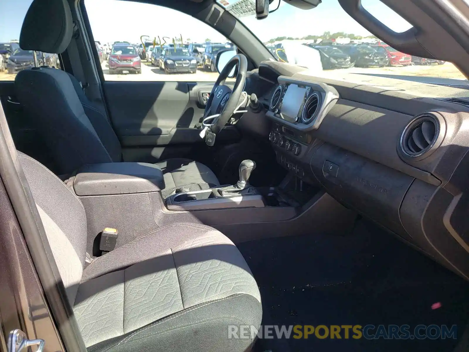 5 Photograph of a damaged car 3TMCZ5ANXMM434388 TOYOTA TACOMA 2021