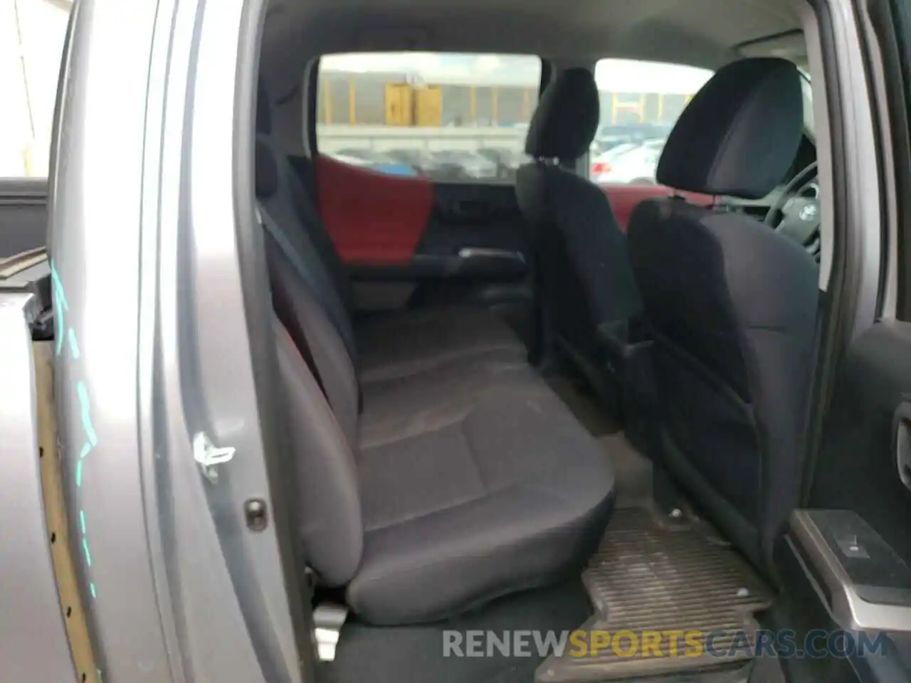 6 Photograph of a damaged car 3TMDZ5BN0MM105797 TOYOTA TACOMA 2021